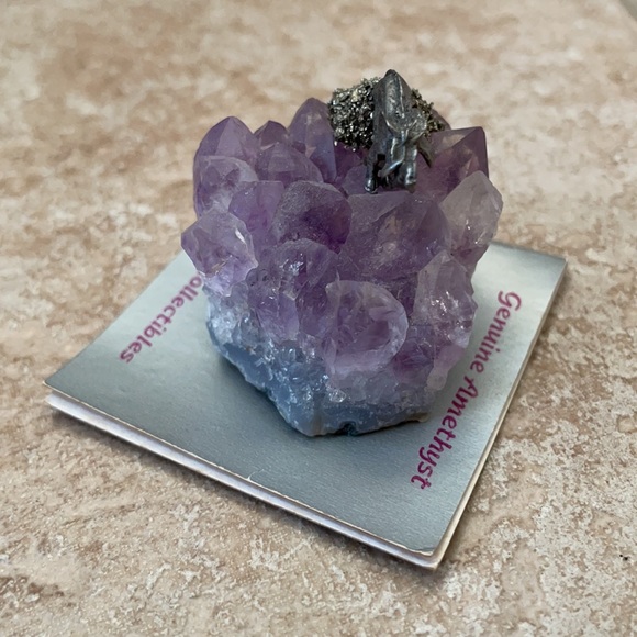 Pewter Elephant on Amethyst Rock Art Originals Hand Crafted by Romi Wolf Canada - Picture 4 of 16